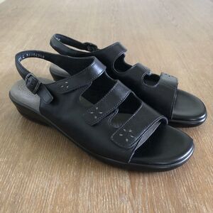 SAS Quatro Slingback Sandal Womens 10.5 Slim Black Leather Plush Comfort Cushion